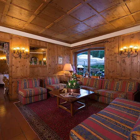 Hotel Boutique Blu Cortina dʼAmpezzo